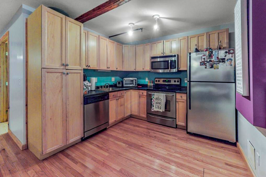 HommatiNetwork's tweet photo. 325 Lafayette St, Bridgeport, CT 06604
Experience this house in 3D @ https://t.co/UjoEl7fgTj
#Hommati #ctrealestate #homesforsale #connecticuthomes #ctrealty #fairfieldcounty #fairfieldcountyrealestate https://t.co/Y99vtlRdnp