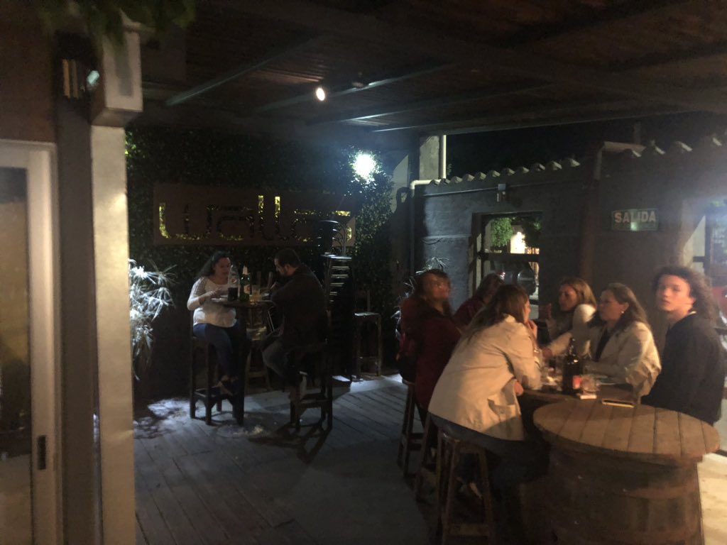 wallasdolores's tweet photo. La casa está llena, adentro y afuera!!!!
Más tarde #sepone 🔝💣✔️ https://t.co/8LJ2f4VPca