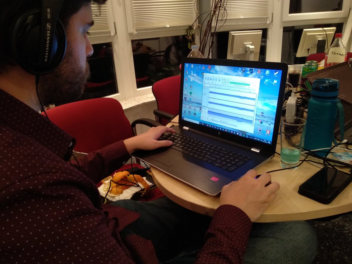 SebaKocz's tweet photo. Patrick würde jetzt sagen:
"Oh Kinder, 3 Uhr morgens!"

#NovemberJamStudentenwerkstattGames https://t.co/fLSEx9PtgM