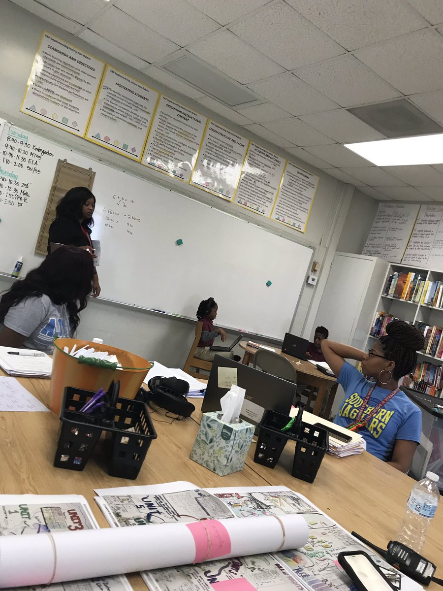 BMartinez_DES's tweet photo. What a fabulous Friday! Started it with a visit to my CES babies! Then an awesome day with the DES team! #mygirls #SocraticSeminar #CommonPlanning @DES_ISTHEBEST https://t.co/O2XmUV0e7y