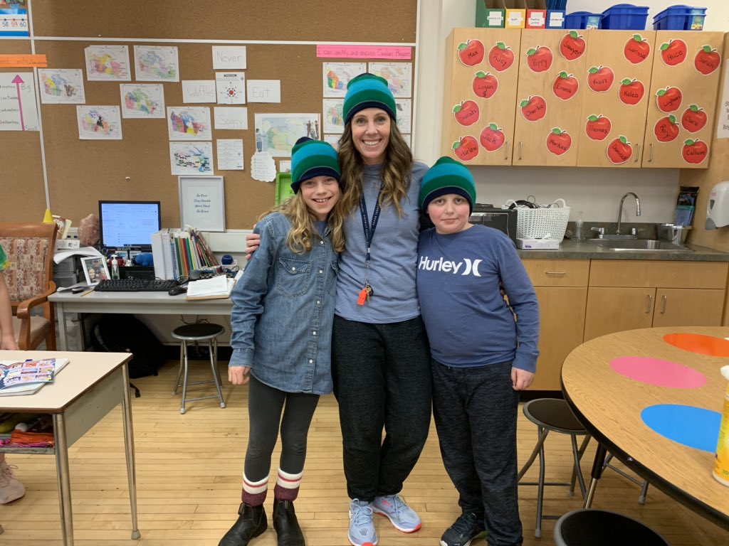 stephymaclean's tweet photo. Using executive functioning skills we were able to organize and plan ahead to pulled off a fun Twin Day! Triplets even! #grade4fun #Learningskills #royalvalues https://t.co/W3gMurrtFY