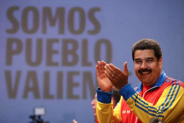 torrealbaf's tweet photo. Faltan menos de dos horas y quiero ser de los primeros en decirte mi Querido Compatriota Bolivariano Trabajador Presidente y Comandante en Jefe #FelizCumpleañosNicolas @NicolasMaduro ¡¡Campeón del Diálogo y de la Paz!! ¡¡Larga vida y mucha salud!! https://t.co/2ROhNF3dkf