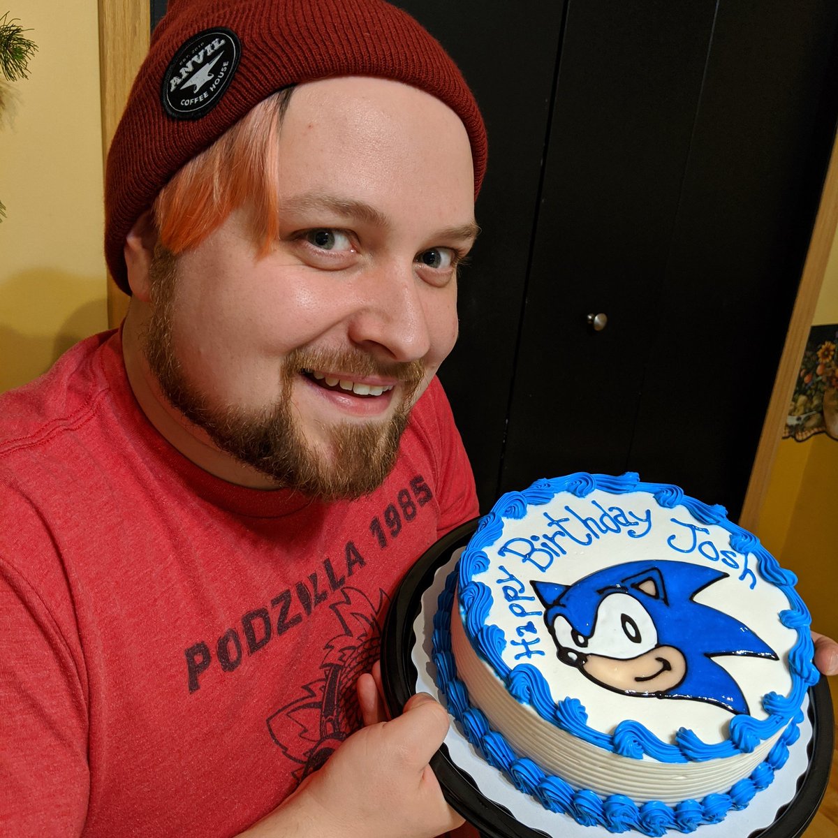 PS2Jshow's tweet photo. Happy 31st birthday to our host Josh!
Make this dork super embarrassed with all your birthday wishes!
#birthday #sonic @sonicthehedgehog #podzilla1985 #anvilcoffeehouse https://t.co/KhkMJTRFNR