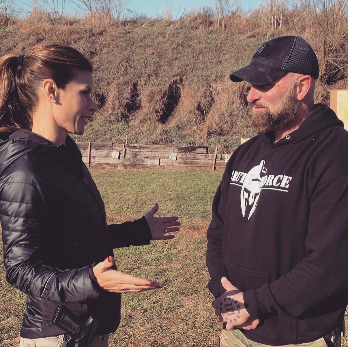JamieLittleTV's tweet photo. Pretty awesome day incorporating @BForceSandbags & guns on the shooting range with police officers in IL today. More to come.💪🏼 #trainaccordingly https://t.co/7Ikad0SQpJ