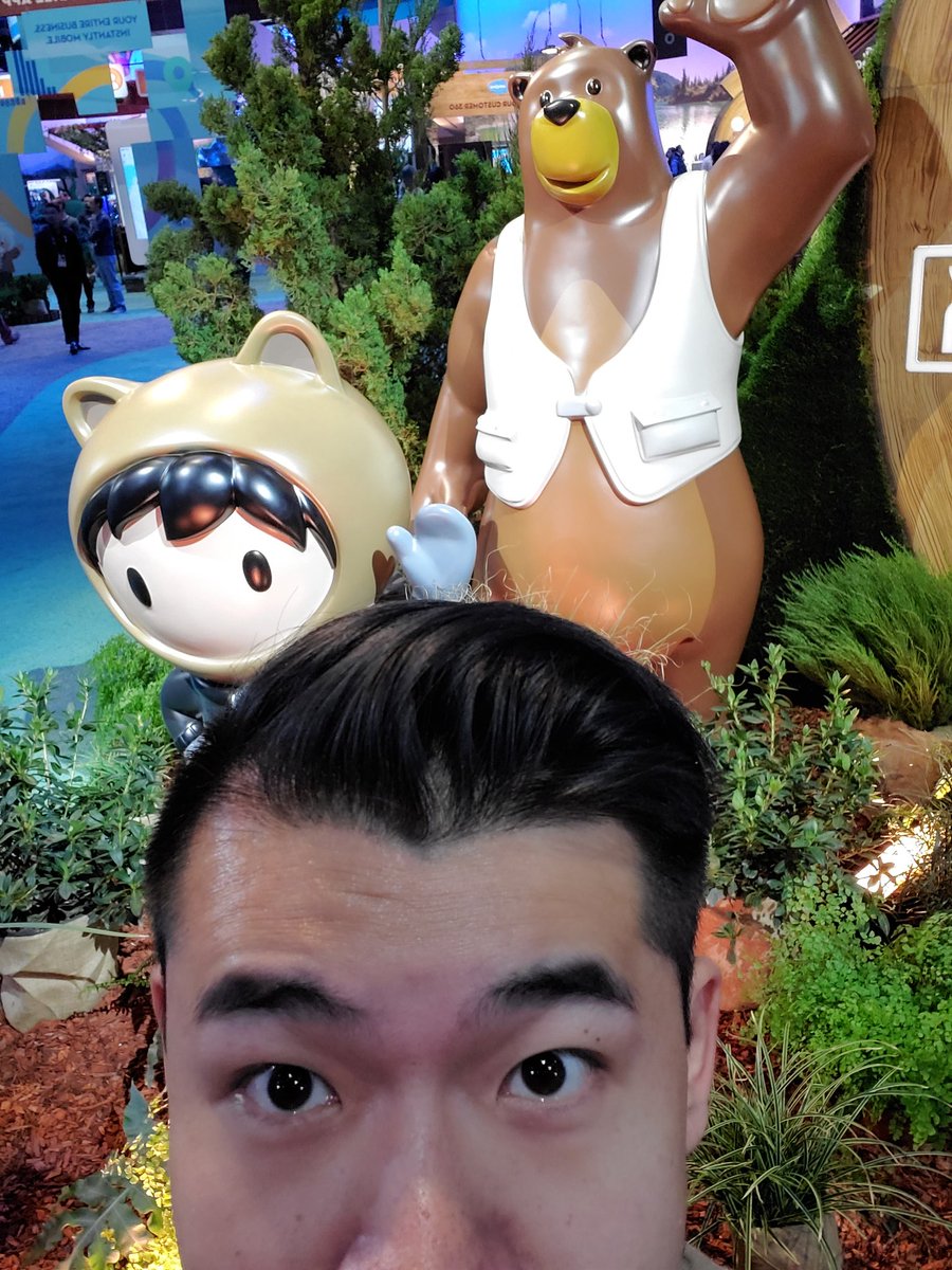 kennydchen's tweet photo. That's a wrap on my first #Dreamforce
#DF19 @salesforce @marketingcloud https://t.co/pjZmLbWldI