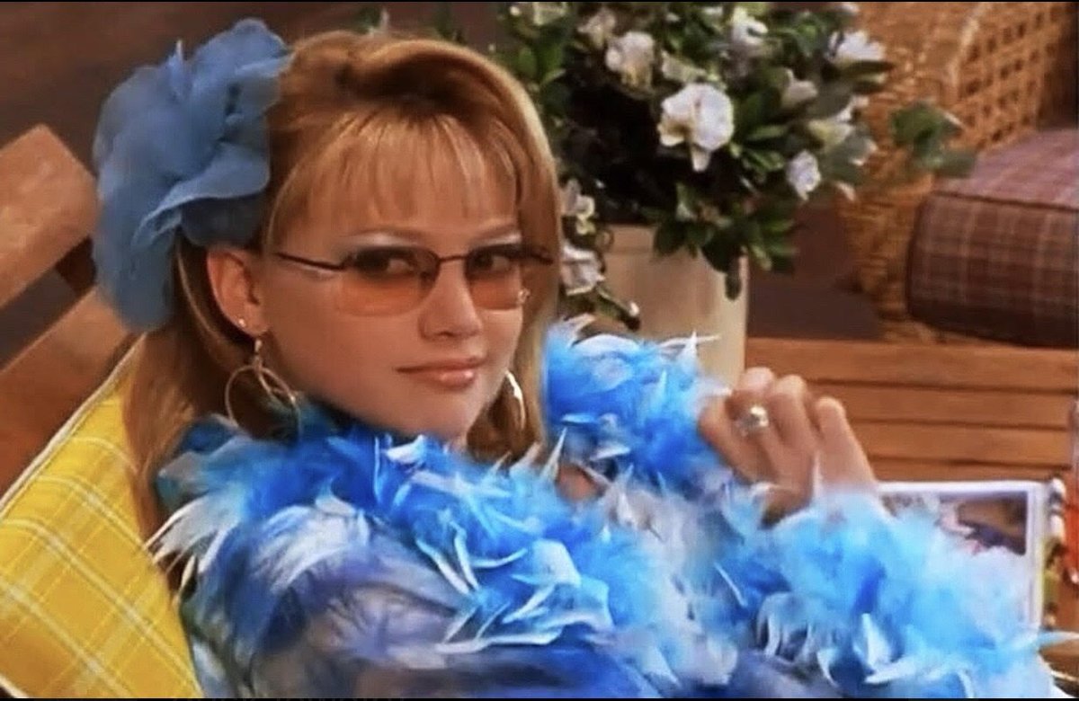 myrocksbox's tweet image. When your new #Rocksbox set comes in the mail and it&apos;s a Friday. 💁🏼💎
PS: Anyone else clearing their weekend agenda for Disney+? Because, same.

Via Disney