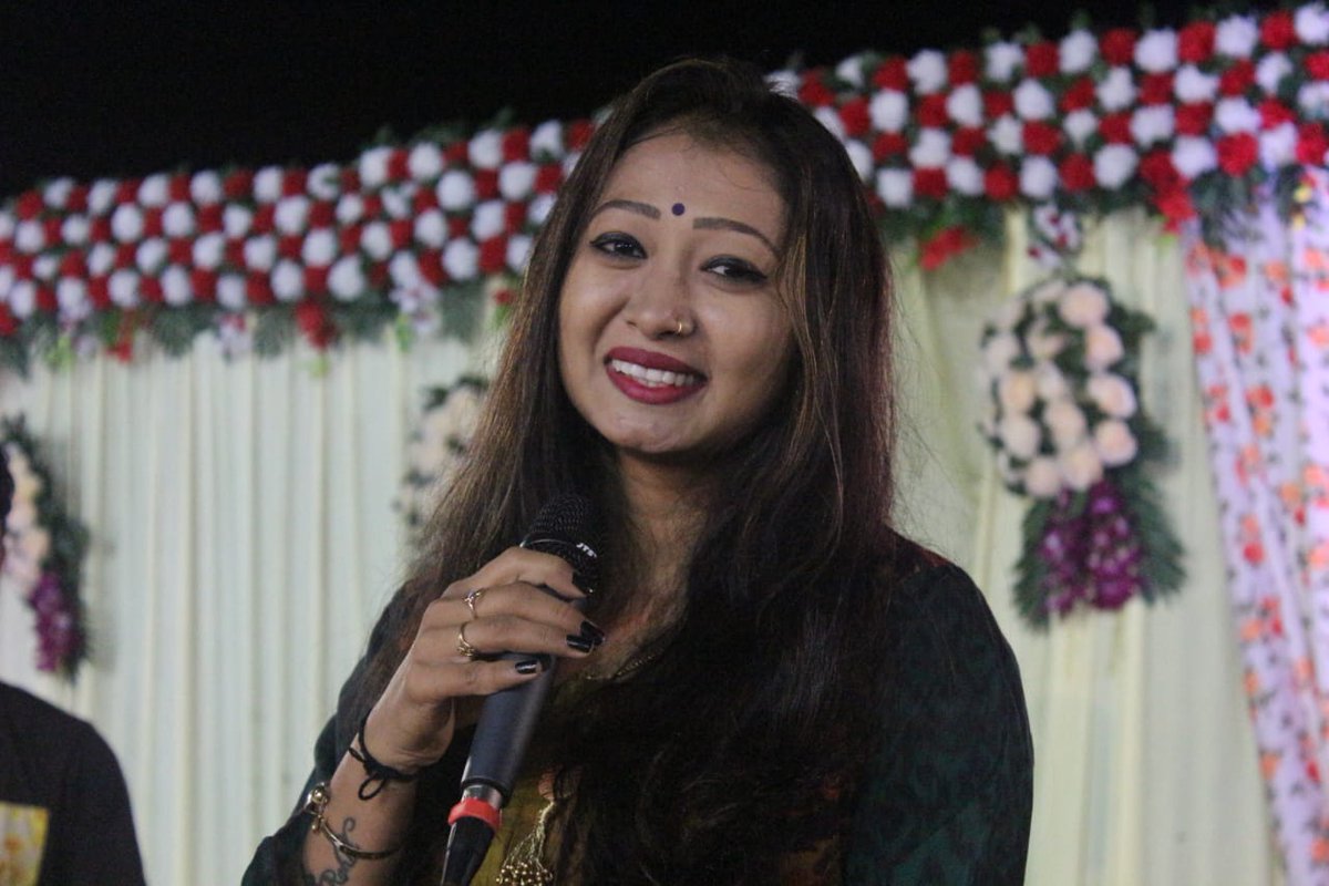 OfficialYogita's tweet photo. 21/11/2019 WEDDING SONG AT #SALVA (KHAMBHA) ORGANISED BY #VASANI_FAMILY
#THNXS #KRISHNA_CATERS
MARRIAGE FUNCTION
JAY KHODIYAR TO ALL.. https://t.co/2psmpr8rma https://t.co/FqMap0JlXF