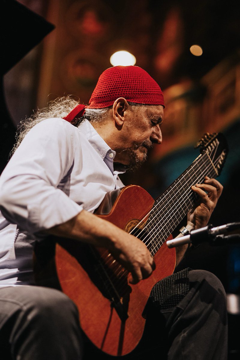 mimofestival's tweet photo. O Mosteiro de São Bento foi iluminado pelo brilhante concerto de Egberto Gismonti Quarteto. O multi-instrumentista fez um passeio pelos 70 discos da carreira neste show que fecha a 1ª noite do #MIMOSP. https://t.co/JvFRBKnbMf