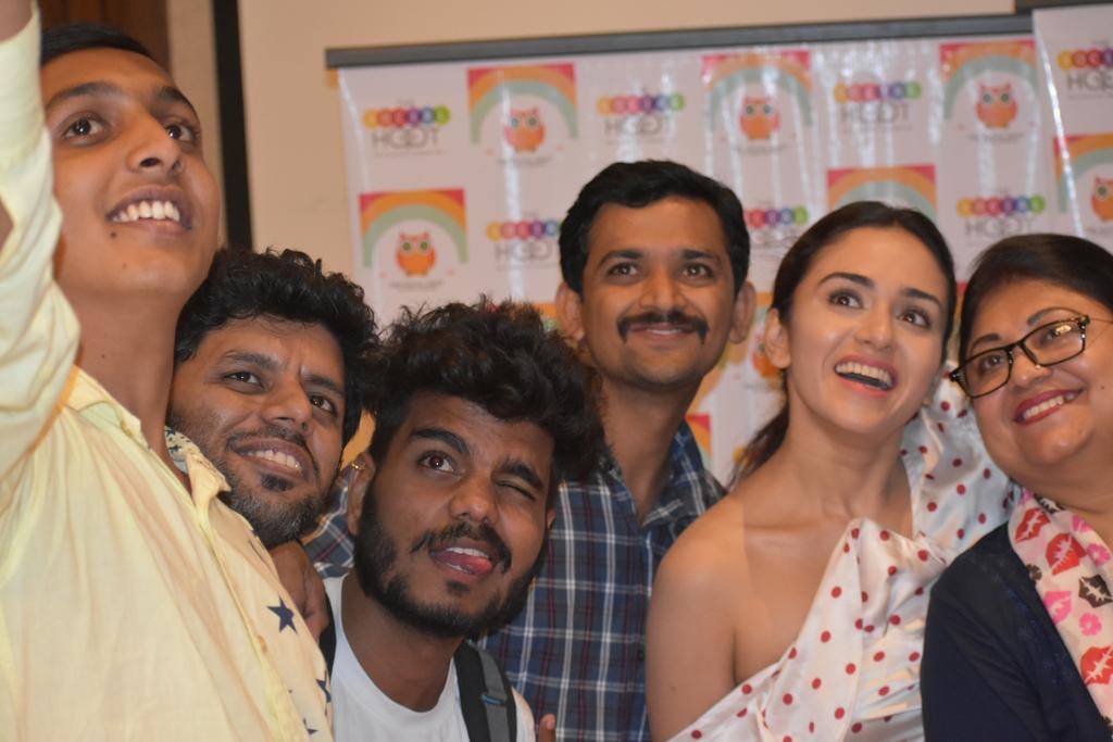 TeamAmruta's tweet photo. महाराष्ट्राची लाडकी लावण्यवती.. आमच्या सर्वांच्या हृदयात जिच्याविषयी फक्त आणि फक्त प्रेम व आदर असणारी आमची आवडती, लाडकी @OfficialAmruta यांना वाढदिवसाच्या खूप खूप खूप प्रेमळ शुभेच्छा.. असच आपलं प्रेम वाढत राहो.. 💐❤️
#HappyBirthdayAmruta #LoveAlways https://t.co/1zfITb1TOj