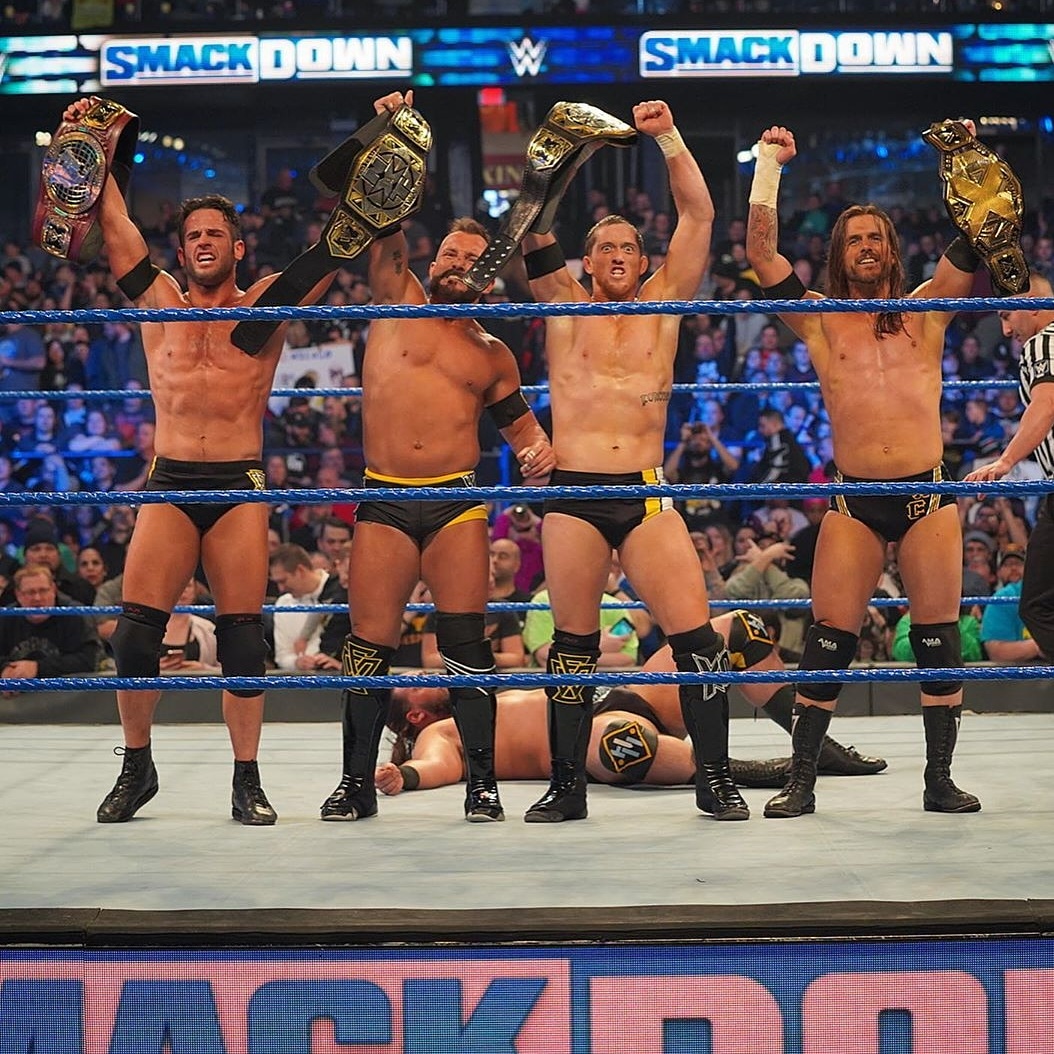 PPWColombia's tweet photo. FOTAZA!
#WWEColombia #SDColombia https://t.co/Mv5hhxuBjy