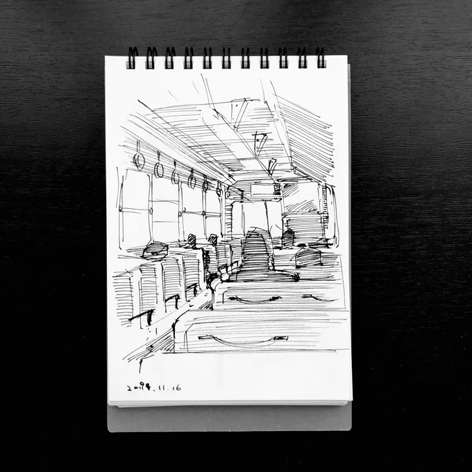 先週、法事のために静岡の実家へ帰省する途中で、駅とかバスの中とかでしたスケッチ。描く時間は自分で作らないと。#絵描きさんと繋がりたい 創拡#イラスト #ラクガキ #スケッチ 