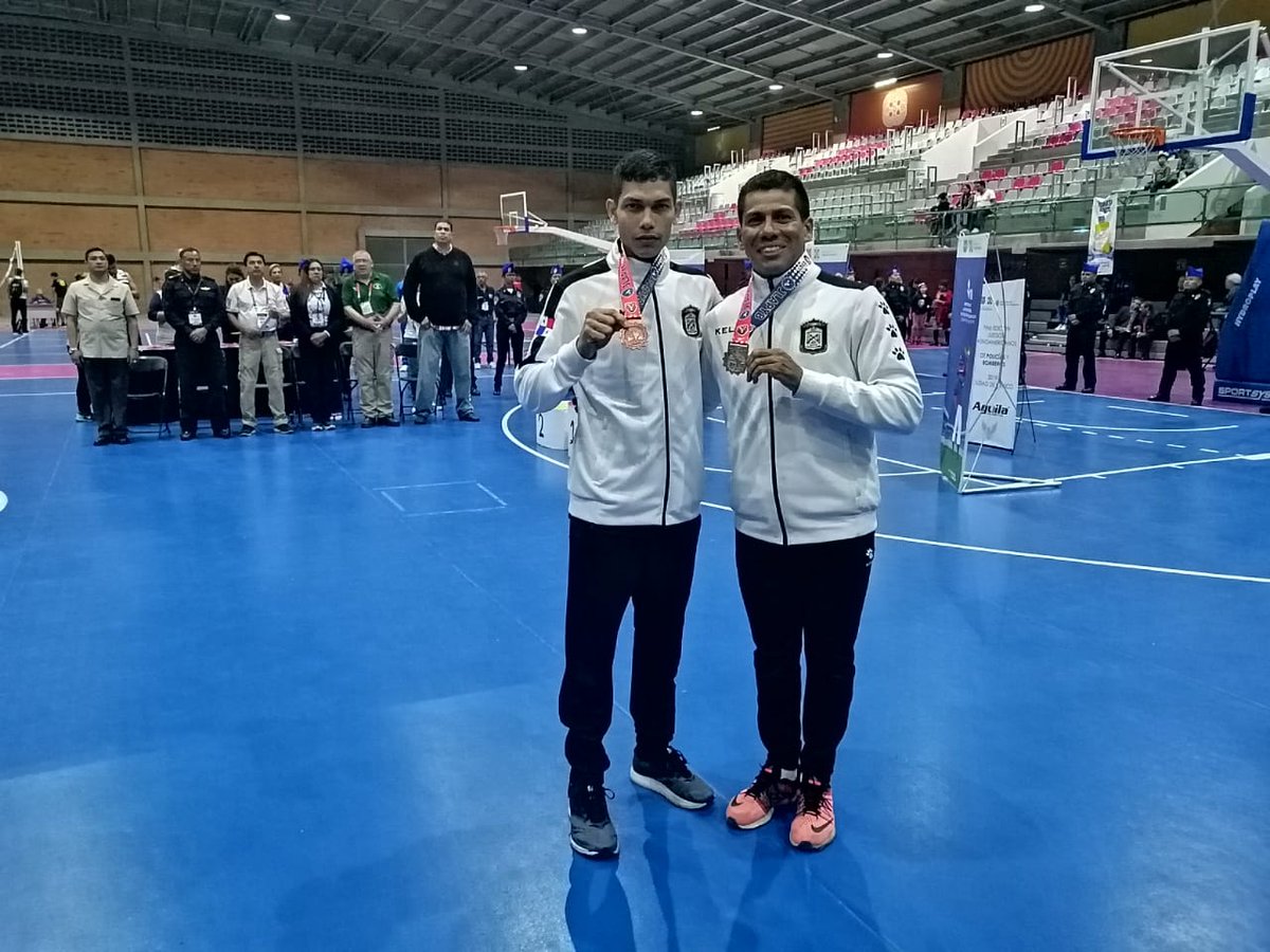 SPIPanama's tweet photo. Con Gran alegría y satisfacción felicitamos al Cabo 2do. Enzo Moreno del @SPIPanama que conquista #medalladebronce en la VII edición de los Juegos Latinoamericanos de Policías y Bomberos. En el País hermano de #México
#UnidosLoHacemos
#OrgulloSPI https://t.co/T3lgqGjkGd