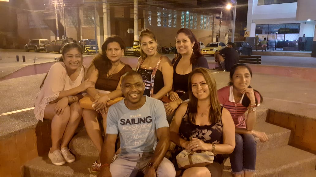 anitaparraga1's tweet image. Una fotito junto a nuestro compañero #Babay