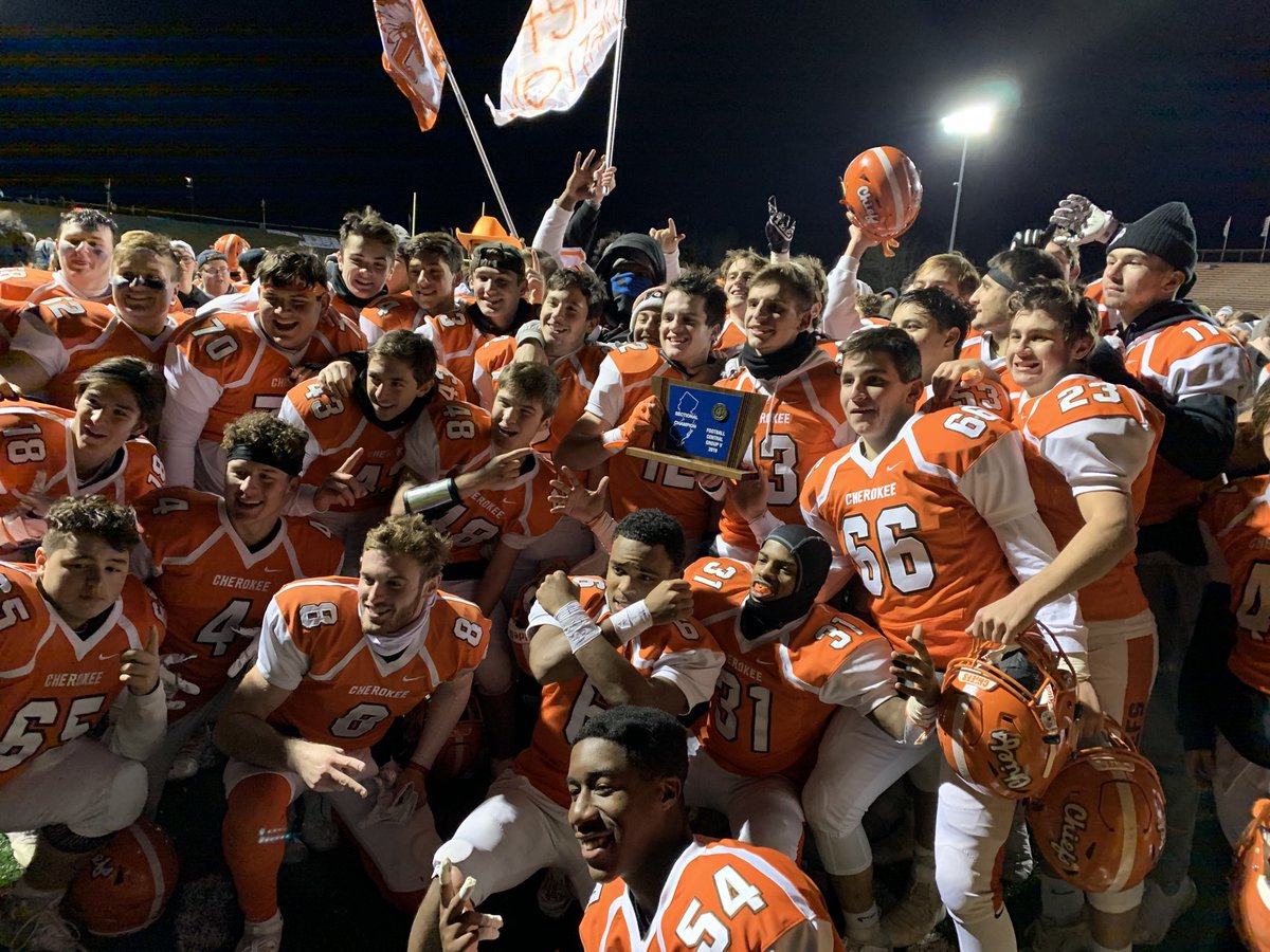 ChiefsAthletics's tweet photo. Your 2019 Group IV Sectional Champions https://t.co/uZg9yn9Ni4