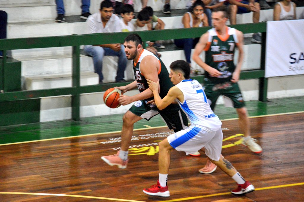 TribunoBasquet's tweet photo. #TFB Sextoooooo al hilo para el @TribunoBasquet que superó a @nicavelanedasgo 99-70 tras un partidazo en el Complejo Nicolás Vitale. #Elequipodelbarrio #VamosTBB https://t.co/k9Zk9lBRZX