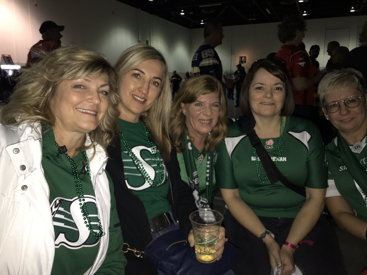 DonnaJZiegler's tweet photo. We need a #schoonercflteam @mayorofhalifax.ca @StephenMcNeil #greycupfestival #greycup2019 https://t.co/vUpcpagBD1