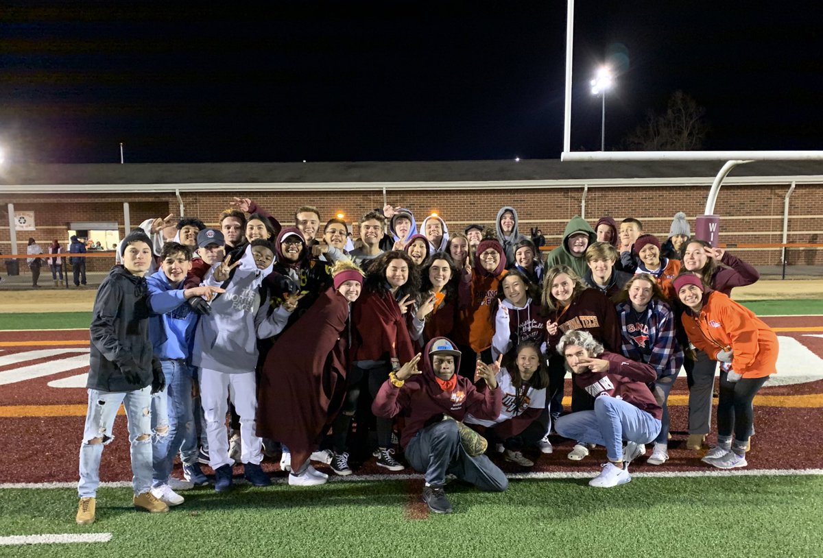 viewcrazies's tweet photo. WE’RE ADVANCING TO THE REGIONAL FINALS!! Game Saturday Nov 30th @ 12!! Shoutout to all the crazies who went out tonight 🐾 https://t.co/RasRGgoJZ0