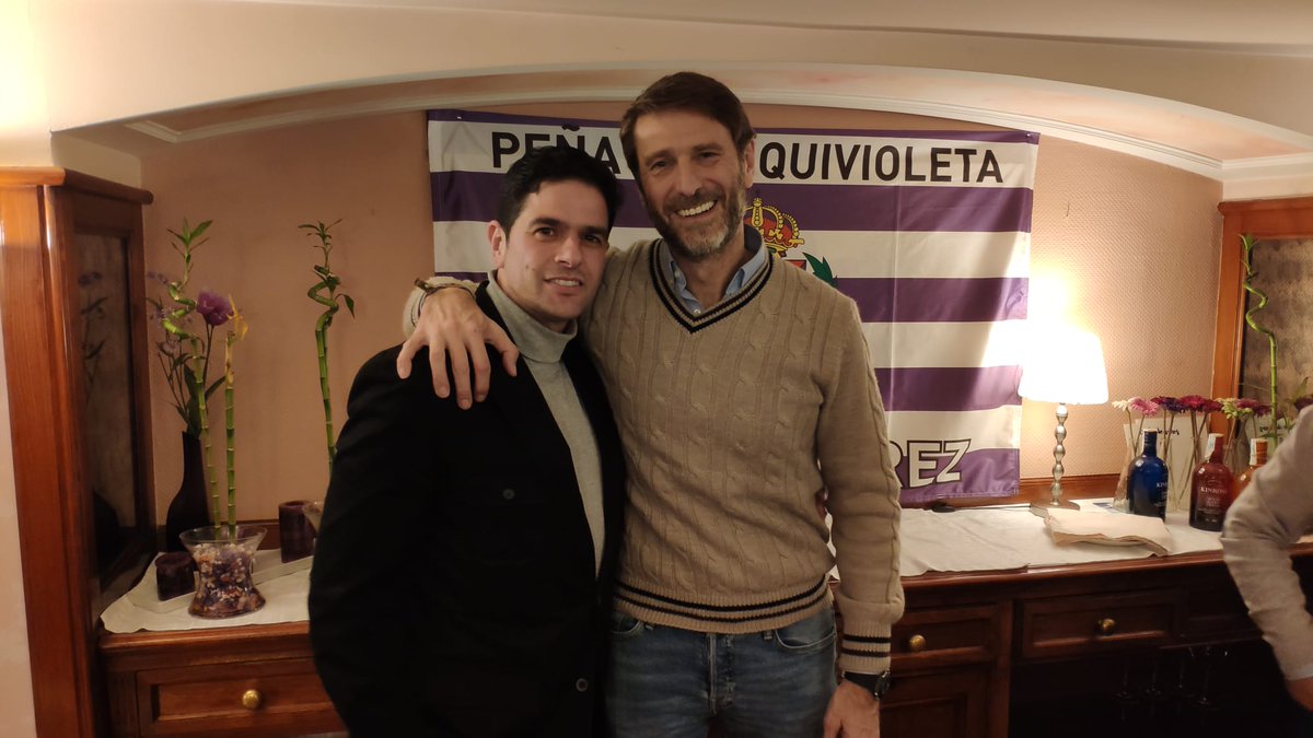 Gran cena con EL MEJOR PRESIDENTE del Real Valladolid durante 18 años: en las buenas, las malas y las peores NUNCA abandonó al <a href="/realvalladolid/">Real Valladolid C.F.</a> #AupaPucela #GraciasSuarez <a href="/porserdelpucela/">vamosmipucela</a> <a href="/oscar_puente_/">Óscar Puente</a> <a href="/Penacarlossuar1/">Penacarlossuarez🎗️</a> <a href="/BarajaPena/">Peña Javier Baraja 8</a> <a href="/PMendilibar2009/">Peña Mendilibar Valladolid</a> <a href="/pmf1995/">PeñaMarcosFernandez</a> #realvalladolid