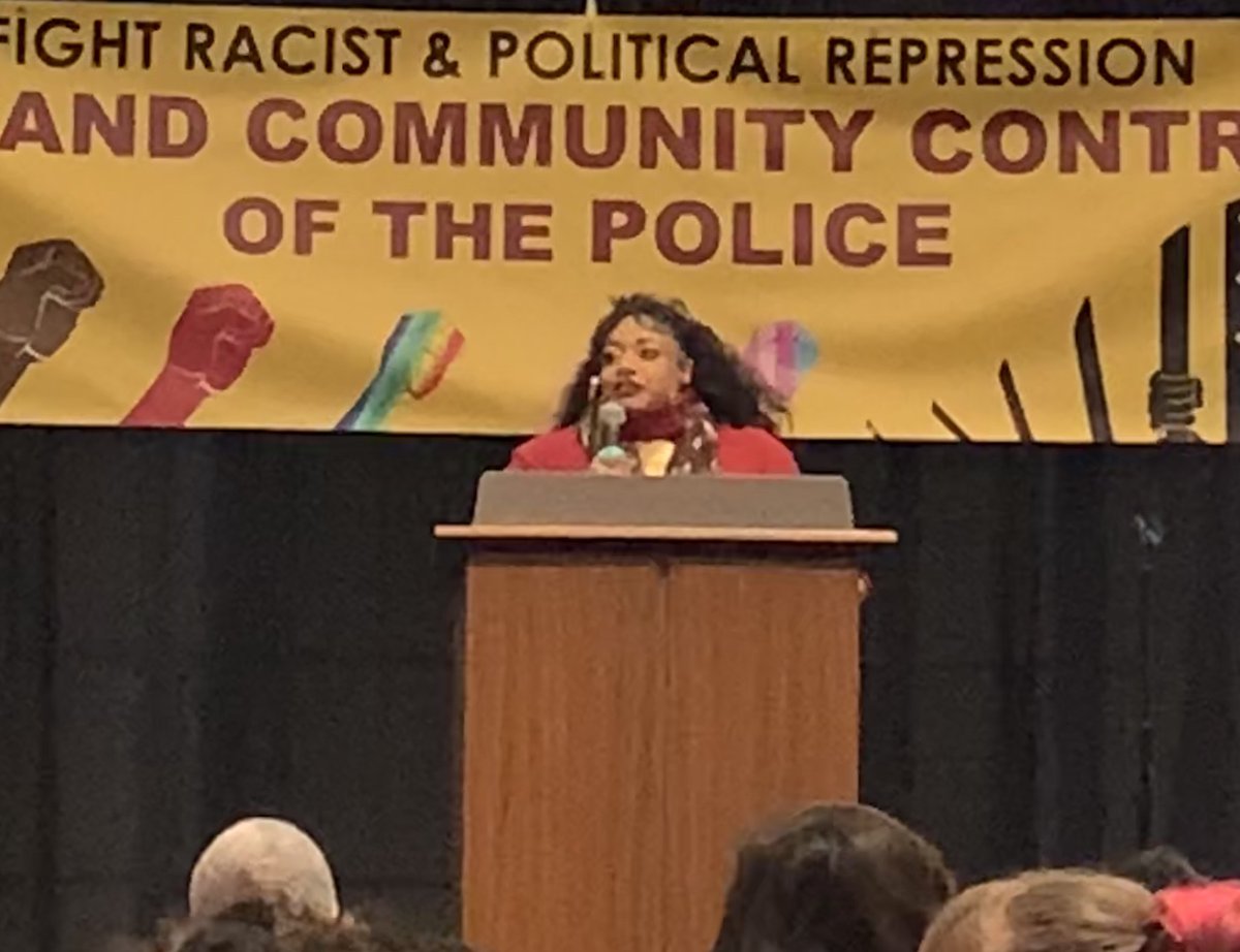 APLRedPhoenix's tweet image. “What we know, empirically, is that when we fight we win. What we also know, is that we are not done fighting. The work that we have to do is end all torture in this city, and across the country...and we are going to win.” // Aislinn Pulley, Chicago BLM #RefoundNAARPR