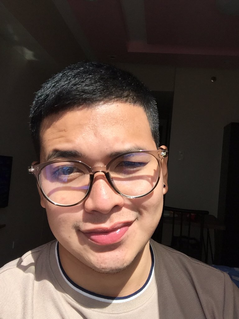eddycabby's tweet photo. Unboxing myself!?? 🤫 https://t.co/laCG2TNQJk