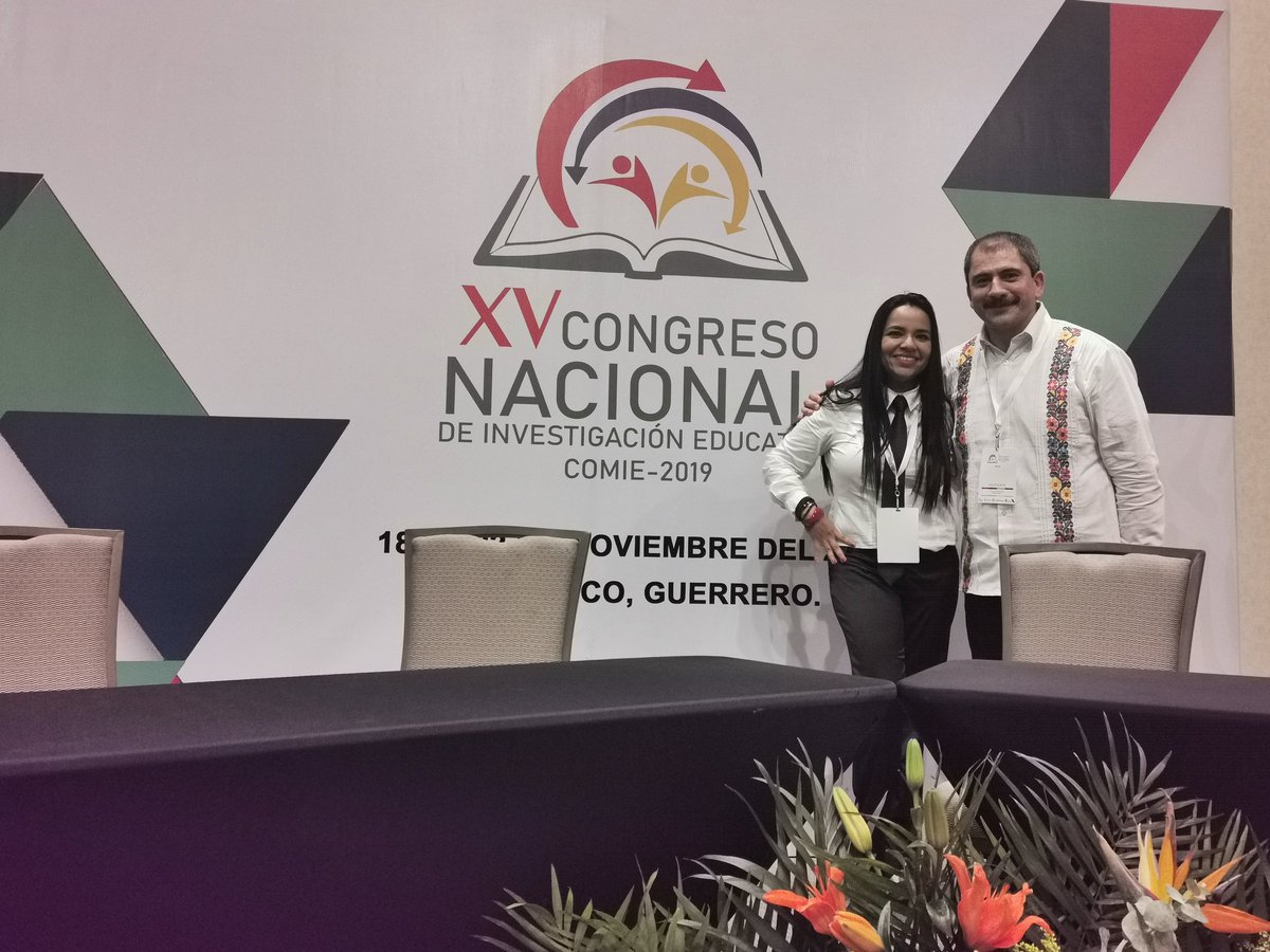 aleydagatell's tweet photo. Con el gusto de siempre me encuentro con el Dr. Mario Chávez-Campos quién cada que charlamos tiene un proyecto nuevo en mente.
¡Qué gusto Doctor! @MarchaChavez
#COMIE2019 #XVCNIE https://t.co/pzw2PhmsuC