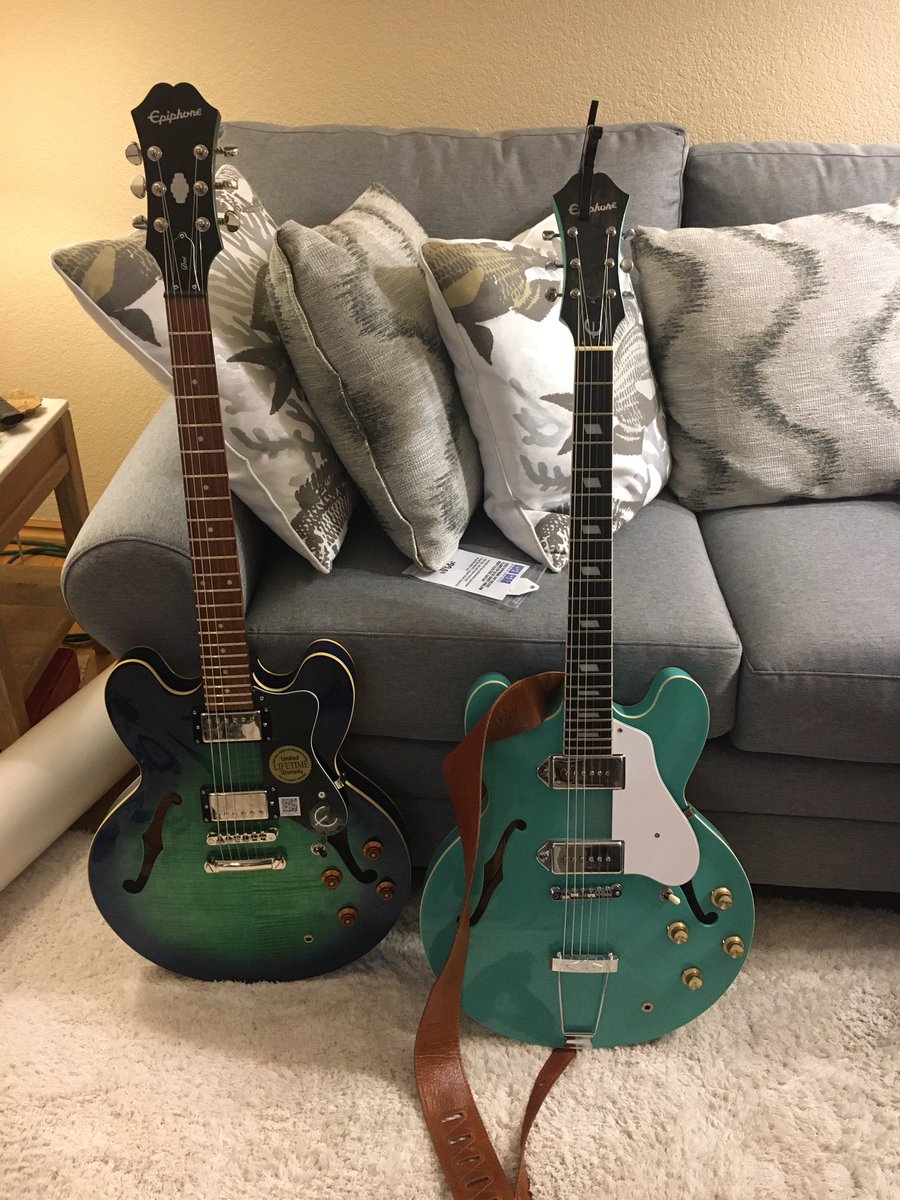 orris_m's tweet photo. @Epiphone They look good together too! https://t.co/H2eKaOtgwt