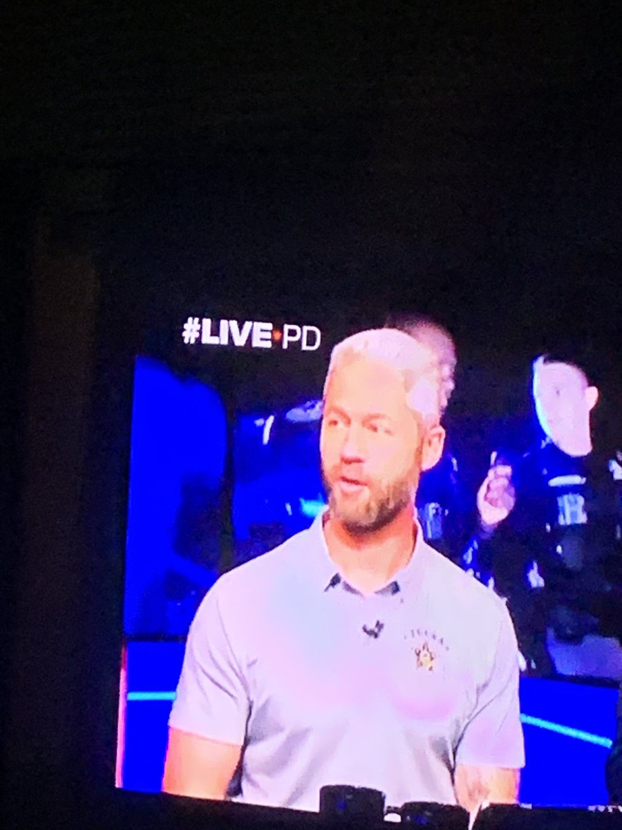 Michael28temp's tweet photo. @LivePdFans @AETV @mattiseman @danabrams @TomMorrisJr1 I🕵️♂️with my👀
Styling & profiling @Sean_C_Larkin 🧔
Looking incredible with the beard sticks.
I vote for you sticks. #NoShaveNovember of the month.
#SeanSticksLarkin rocks @DSiflingWCPDPIO @THPDPIO @OfficerMorton @CSims619 https://t.co/764Iwx9xpw
