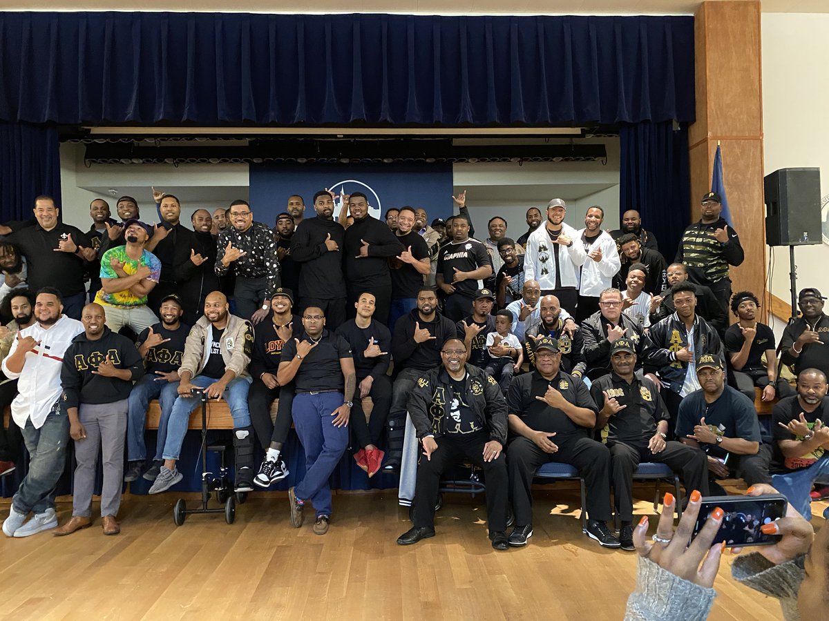 tyronnewalker's tweet photo. It was great to be with @GreaterThetaPhi of Alpha Phi Alpha as Alpha welcomed two new Brothers into the House. So many of us made in NOLA owe so much to Theta Phi. They even had two Charter Members come out including the boss Judge Ron Sholes. #WelcomeBack #StrongAlphaLeadership https://t.co/UDJV2VeUGm