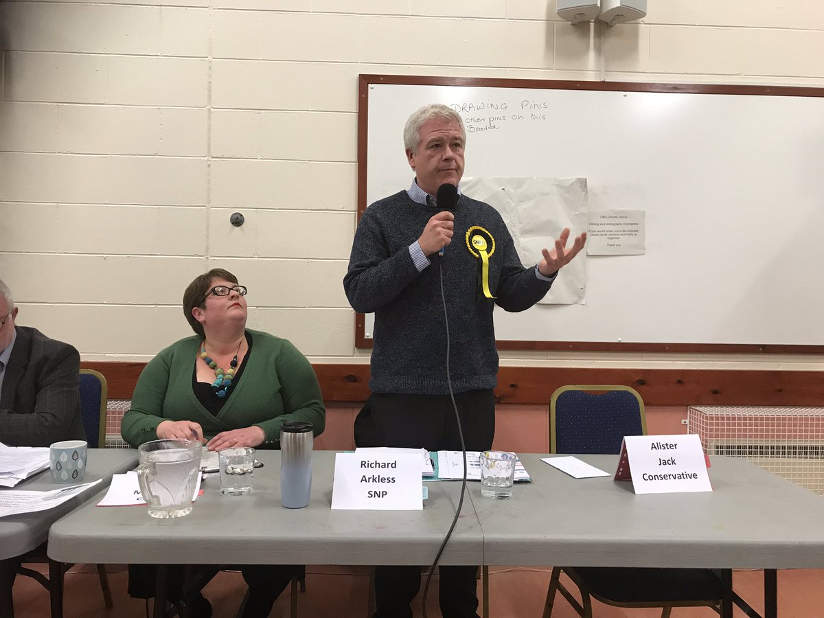 ArklessRichard's tweet photo. Excellent hustings last night. Thank you to @DGClimateGroup1 we face a climate emergency of epic proportions and there is no hiding from that fact. Even though #absentAlister would appear to disgree . #GE2019 #GE19 @theSNP #ClimateEmergency https://t.co/BU28R0sccB