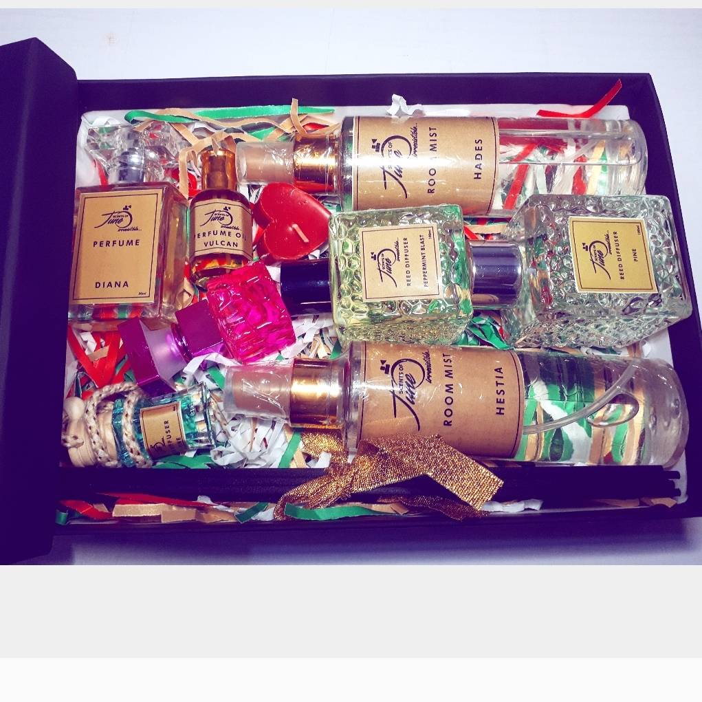 scentsofjune's tweet photo. Thank you to everyone that ordered, your orders will be sent out next wednesday, thank you so much but you too like awoof sha 🤗🤗😍
All prices are back to normal
#giftseason
#scentsofjune
#dealafriq
#priceslash
#safeshopmarketplace
#saturdays https://t.co/Myf5jTQ1TG