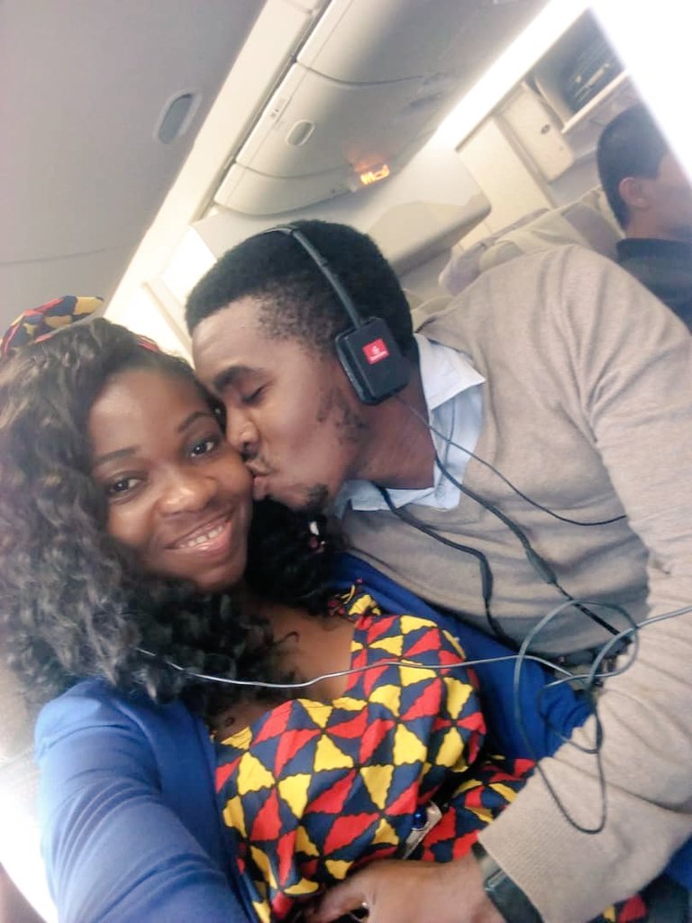 BasiledEnergy's tweet photo. Some say love is sweet when u find the right person..I smile because Emirates air made it beautiful..@emirates ... https://t.co/OnZqMYIt2L
