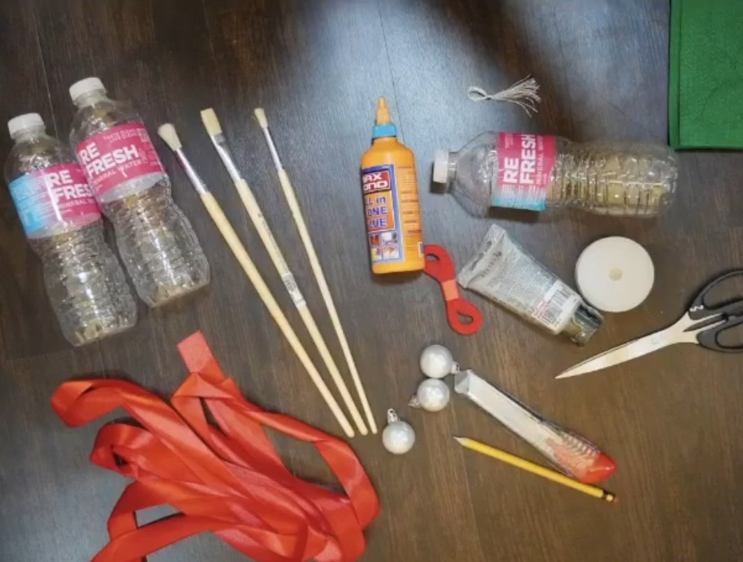 TeamMarisTrends's tweet photo. Are you up for the challenge? 
Make your own Christmas Decors using recycled #Refresh bottles for a chance to win Live Clean collectibles or 10,000 pesos cash! 

Now we can #TasteCleanLiveClean our way.Check @RefreshWaterPh on facebook for mechanics.
@MissMarisRacal 
#MarisRacal https://t.co/rZY7AfRe6y