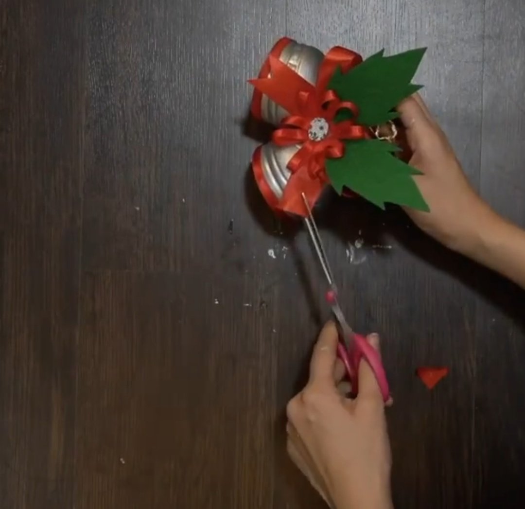 TeamMarisTrends's tweet photo. Are you up for the challenge? 
Make your own Christmas Decors using recycled #Refresh bottles for a chance to win Live Clean collectibles or 10,000 pesos cash! 

Now we can #TasteCleanLiveClean our way.Check @RefreshWaterPh on facebook for mechanics.
@MissMarisRacal 
#MarisRacal https://t.co/rZY7AfRe6y