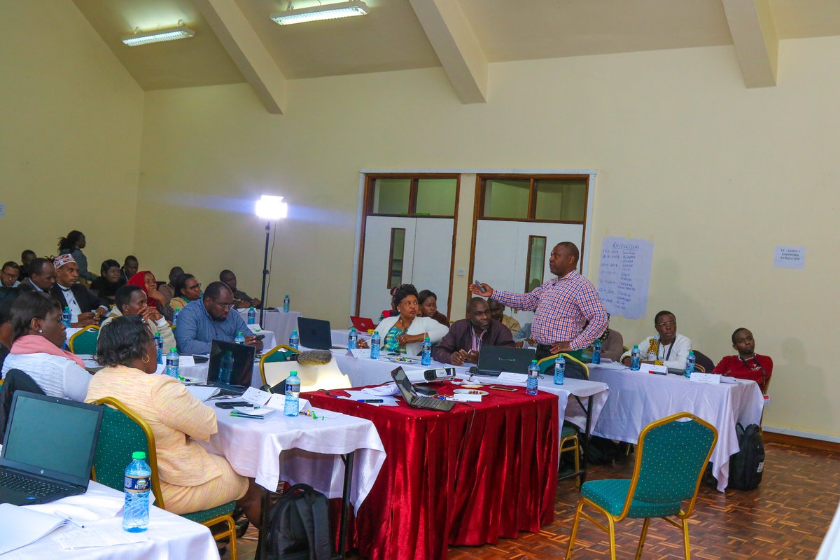 mdichip's tweet photo. Prof David Wangombe from Strathmore Business School @SBSKenya kicked off the last day with Financial Management for Community Healthcare module.  #CHSS2019 https://t.co/Be1METjmKY