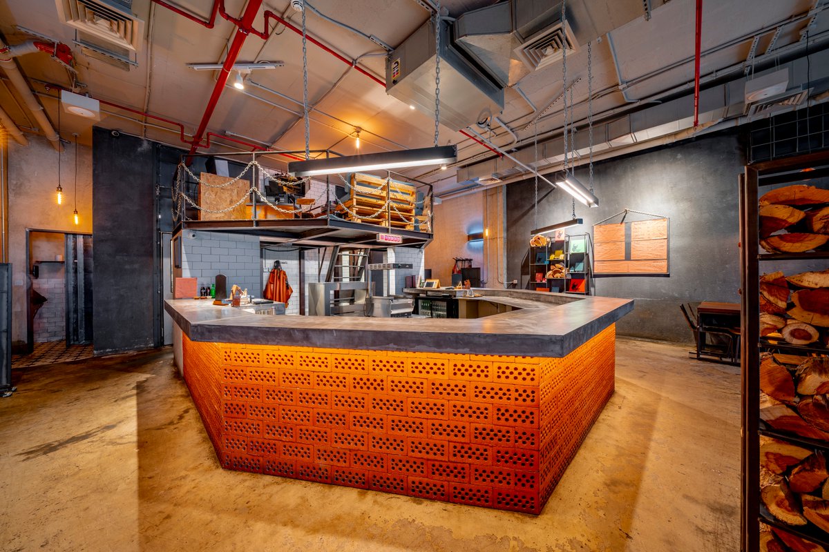 SahailCo's tweet photo. #fitout#contraction#design#industrial#restaurant#details#customization#furniture#mezzanine#Riyadh#ksa#7ribs#happyclient https://t.co/jFvVOC2xcV