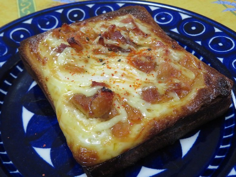 絵を描く人ciel W しえる On Twitter 背徳のブランチ 美味しいは正義 家事ヤロウで紹介されていた照り焼きチキントースト 作ってみました 美味しかった 家事ヤロウ 照り焼きチキントースト 焼き鳥の缶詰