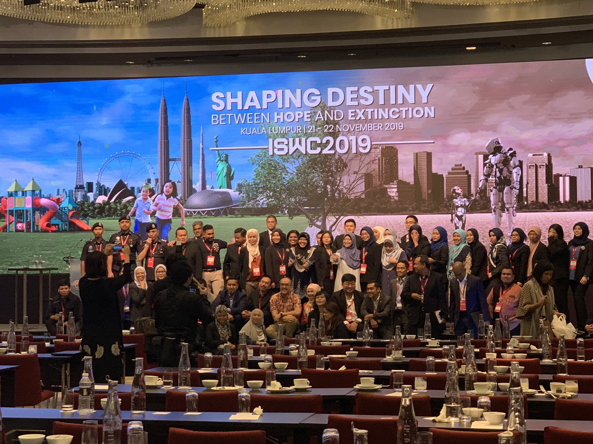 chowsanghoe's tweet image. Good summary from @AlizakriAlias at #ISWC2019 closing: the thin line between hope and extinction is choice. So, we must, especially with the challenges in the nation, make the right choice and choose the path of hope and take action. #ShapingDestiny #BuildingBetterWorkingWorld
