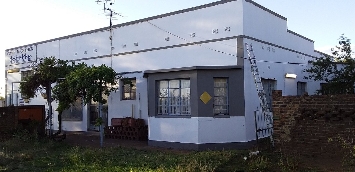 laitijohn's tweet photo. We are #LekwePaints we are professional painting company, you can also pay with installments as little as R700 a month Whatsaap us 0636549626 https://t.co/L4HZyeMJAz