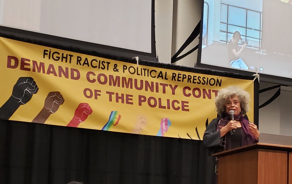 aaanmarkaz's tweet image. The incredible Angela Davis keynoting the opening night of the @NAARPR refounding conference in Chicago at @CTULocal1. @CAARPRNow #RefoundNAARPR #FreeThemAll