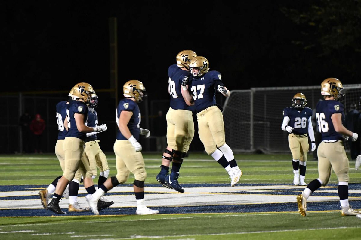 Christian_M_74's tweet photo. I’d like to say I appreciate everything that Aquinas has done for me, and am thankful for everything the football program and the coaching staff has taught me the past 3 years. I’ve made brothers for life and am thankful. I couldn’t have asked for much more. https://t.co/vzuigoljuA