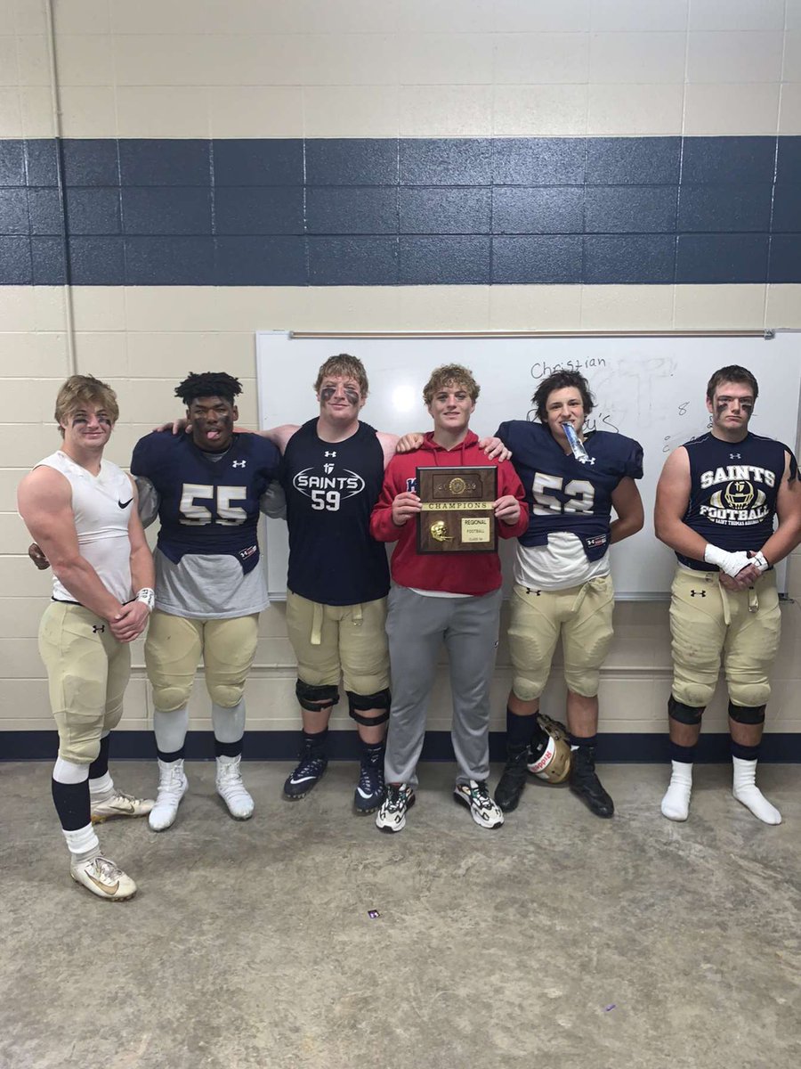 Christian_M_74's tweet photo. I’d like to say I appreciate everything that Aquinas has done for me, and am thankful for everything the football program and the coaching staff has taught me the past 3 years. I’ve made brothers for life and am thankful. I couldn’t have asked for much more. https://t.co/vzuigoljuA