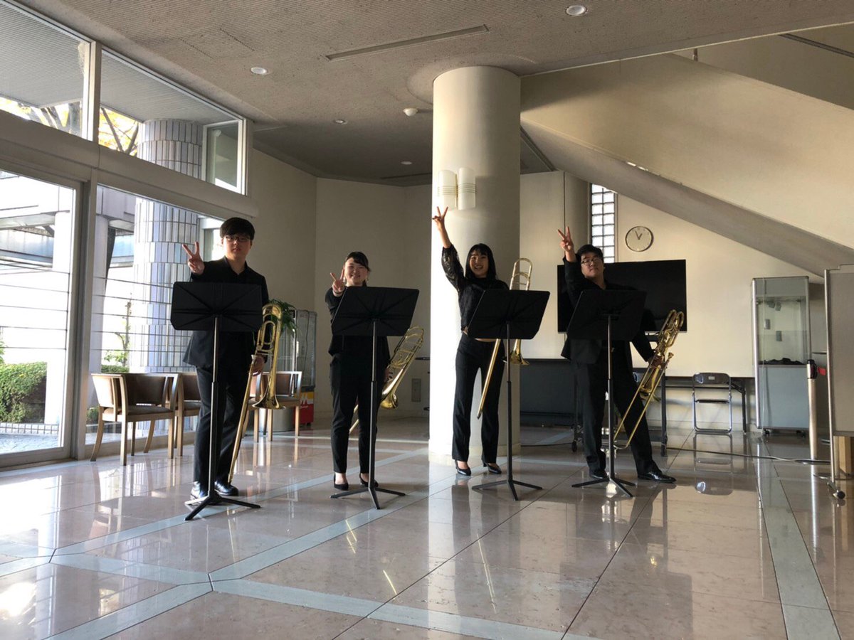 daion_trombone's tweet photo. 写真はロビーコンサートのGPの様子です！
カメラを向けたら笑顔でピースしてくれました！
ロビーコンサートは18時から始まりますので是非起こし下さい！ https://t.co/BMFOgoPNog