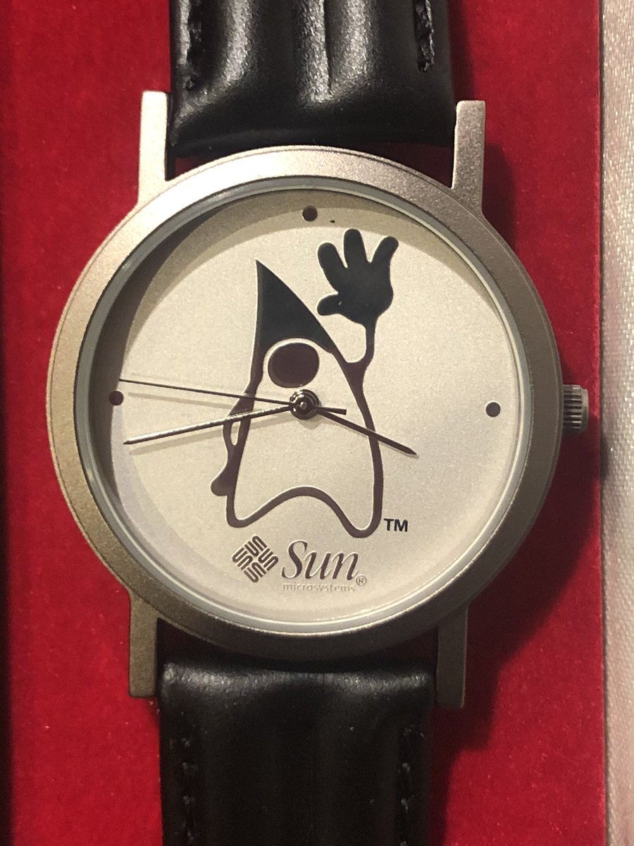 Sharat_Chander's tweet image. Priceless work treasures from my days at #SunMicrosystems 
☕️ #Java watch
☕️ #JavaDuke watch 
☕️ #PureJava world clock