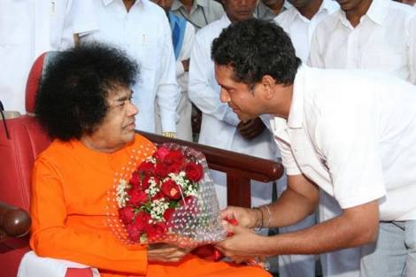 sachin_rt's tweet photo. Remembering Sri Sathya Sai Baba on his 94th birth anniversary.
His timeless teaching of "Love All Serve All,Help Ever Hurt Never" continues to inspire millions across the world. https://t.co/FWgOD4tX0w