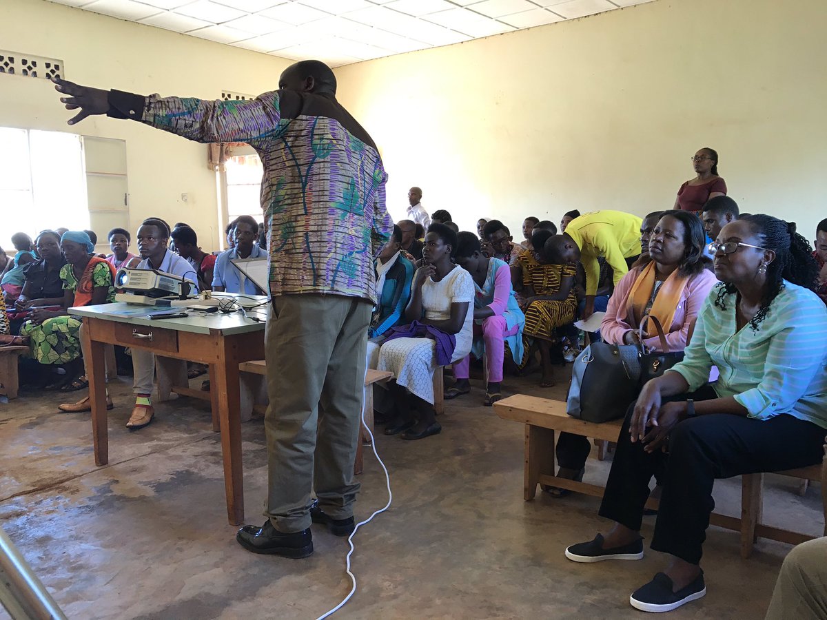 UR-CE Rwanda (@ur_coe) on Twitter photo The <a href="/UR_CoE/">UR-CE Rwanda</a> faculty members &Senator <a href="/Prof_Niyomugabo/">Prof. Cyprien Niyomugabo</a> highlighted in yesterday’s evening mtg with the beneficiaries of the program that the innovative method coined “#4in1” that uses #Itorero practices enables to learn #Kiny, #English, #French& #Kiswahili in one session.#WeAreUR The <a href="/UR_CoE/">UR-CE Rwanda</a> faculty members &Senator <a href="/Prof_Niyomugabo/">Prof. Cyprien Niyomugabo</a> highlighted in yesterday’s evening mtg with the beneficiaries of the program that the innovative method coined “#4in1” that uses #Itorero practices enables to learn #Kiny, #English, #French& #Kiswahili in one session.#WeAreUR