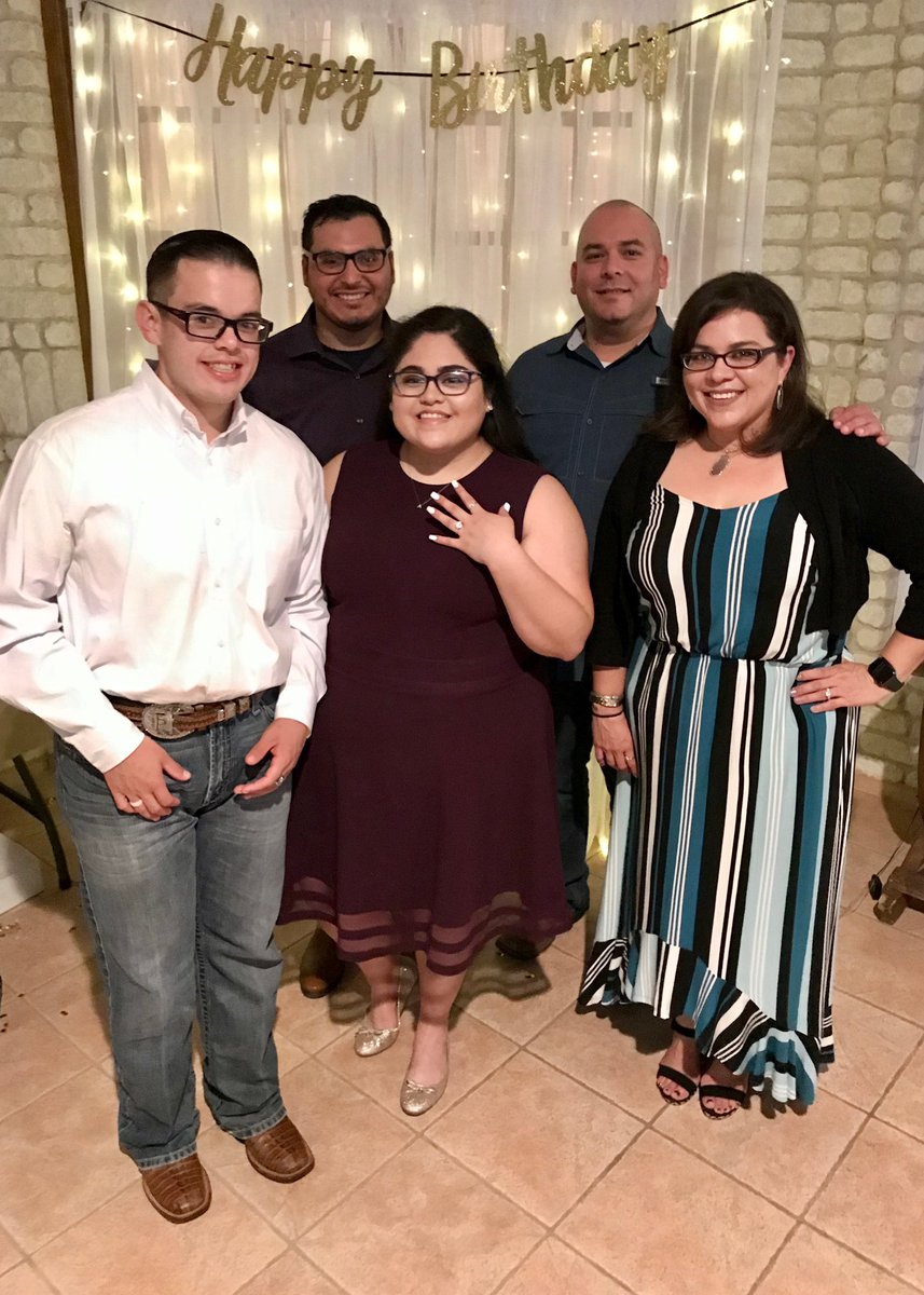 sdreyna96's tweet photo. I’m engaged to the love of my life. 💍@UnknownArnold https://t.co/SUM4C1Xt7f