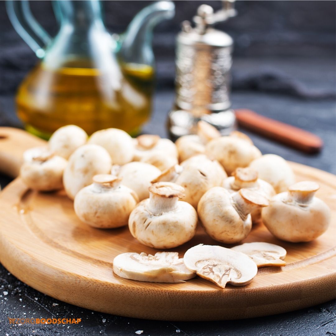 Uw gasten verwennen met champignons? Er zijn talloze mogelijkheden om deze in gerechten te verwerken. Wilt u meer informatie over de lekkerste gerechten met champignons? Lees dan ons blog! zorgboodschap.nl/champignons-le… #champignon #zorghoreca #zorg