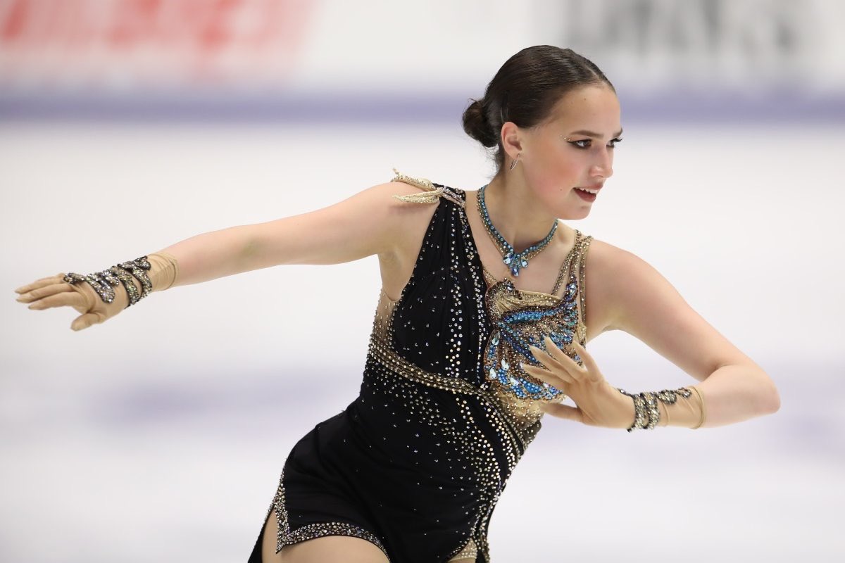 GP - 6 этап. NHK Trophy Sapporo / JPN November 22-24, 2019 - Страница 11 EKC_AzmXUAE-LTC?format=jpg&name=large