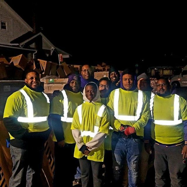 OLADenver's tweet photo. OLA members helping in the community! 💪 #knowledge #valor #denver #colorado #volunteer #together #hardwork https://t.co/bVW2izXaFu https://t.co/1jTbWUjKwe