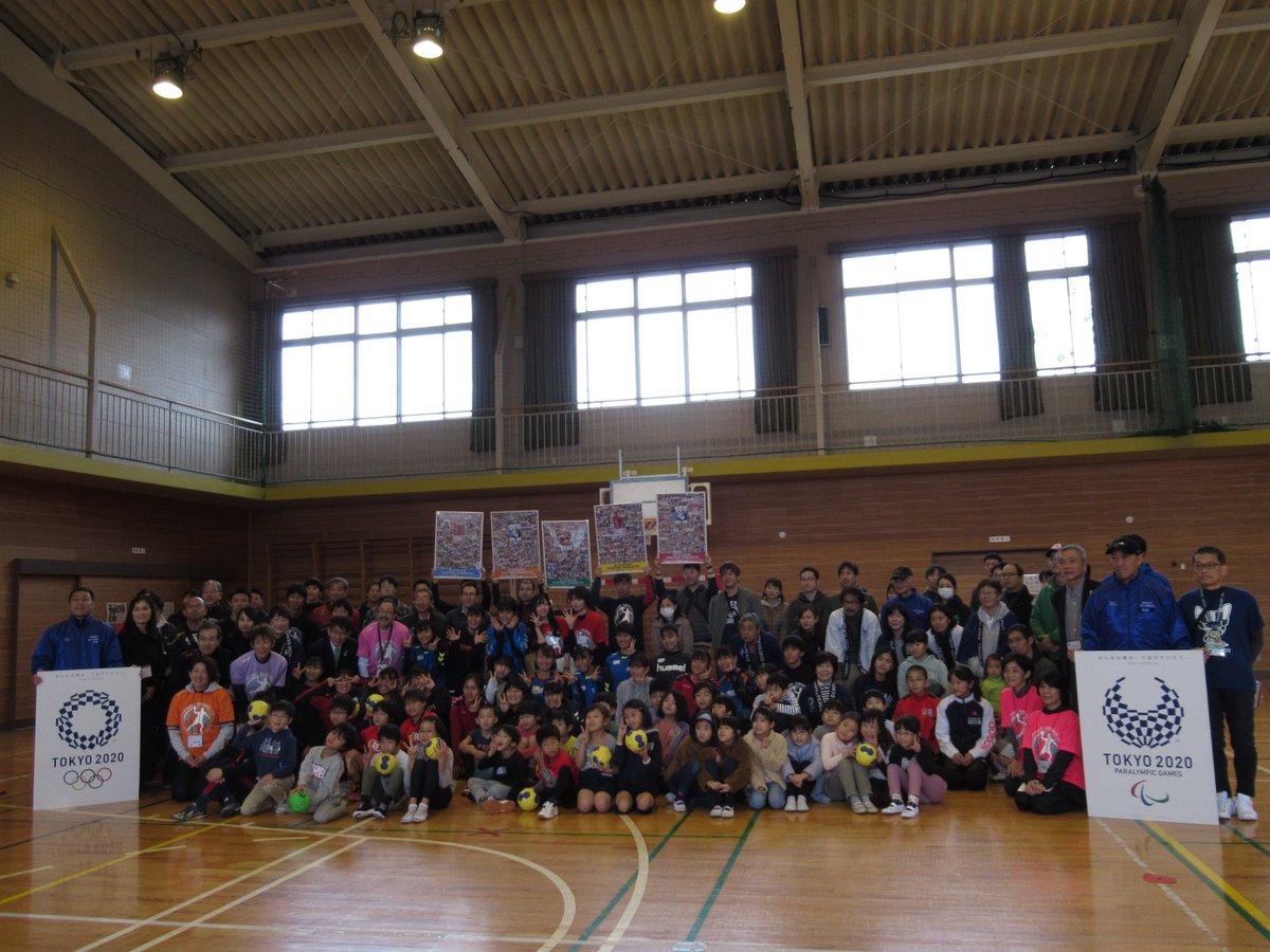 相模原市立上鶴間公民館 V Twitter 11月23日 土 わんぱくチャレンジ ストリートハンドボールにチャレンジ 相模原で初めてストリートハンドボールの講習会を開催 寒い体育館の中で たくさんの子ども達が走り回り 最後はゲームまでできるようになりました 同時